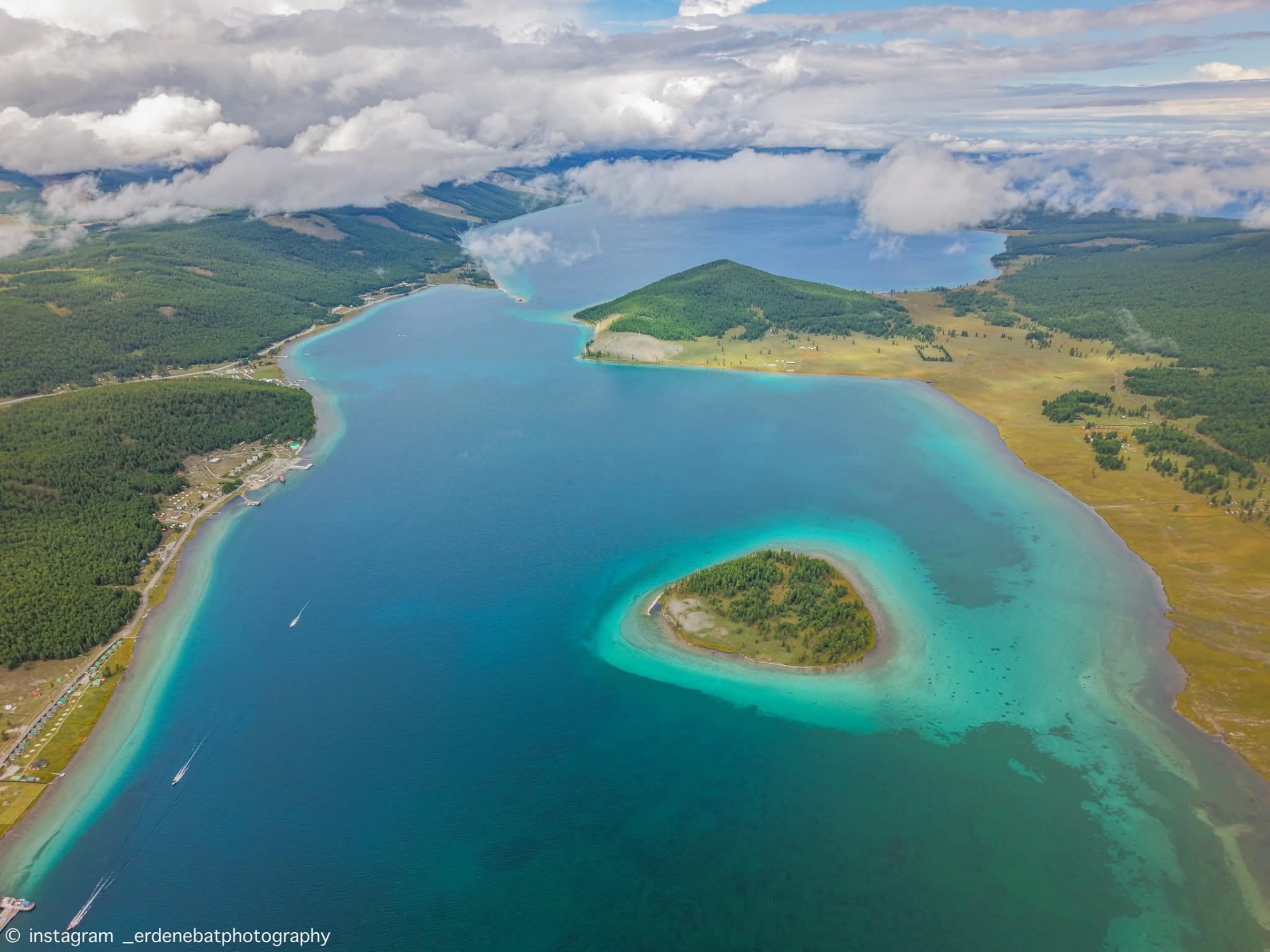 From Gobi to Khuvsgul-16 Days Adventure