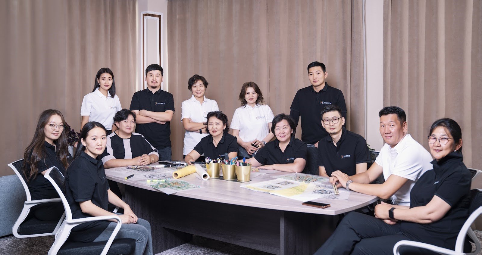 Бидний <span>тухай</span>