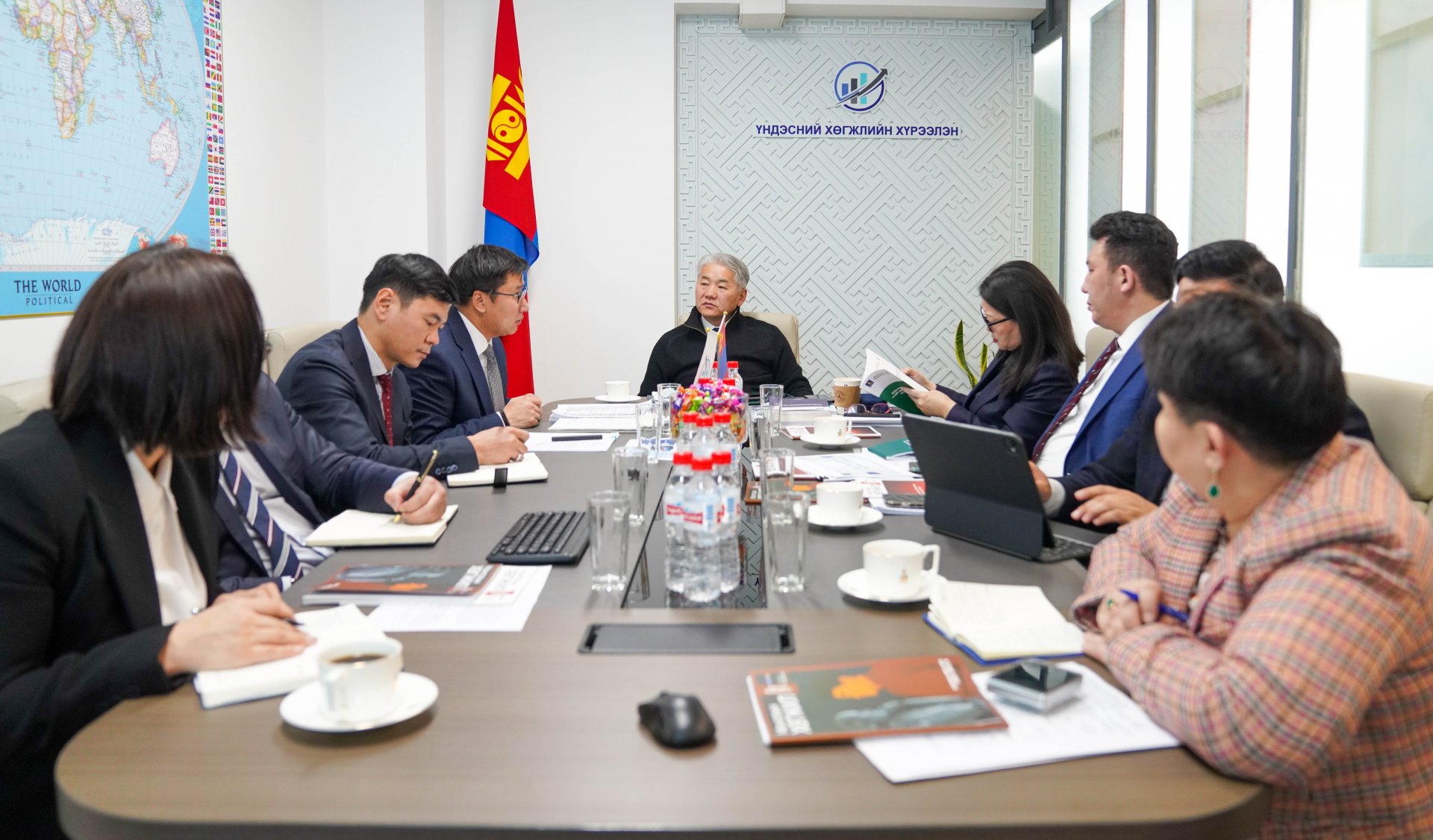 Ж.Энхбаяр: “Үндэсний хөгжлийн хүрээлэн” УТҮГ нь хөгжлийн нэгдсэн бодлого, төлөвлөлт, судалгааны гол бааз байх ёстой