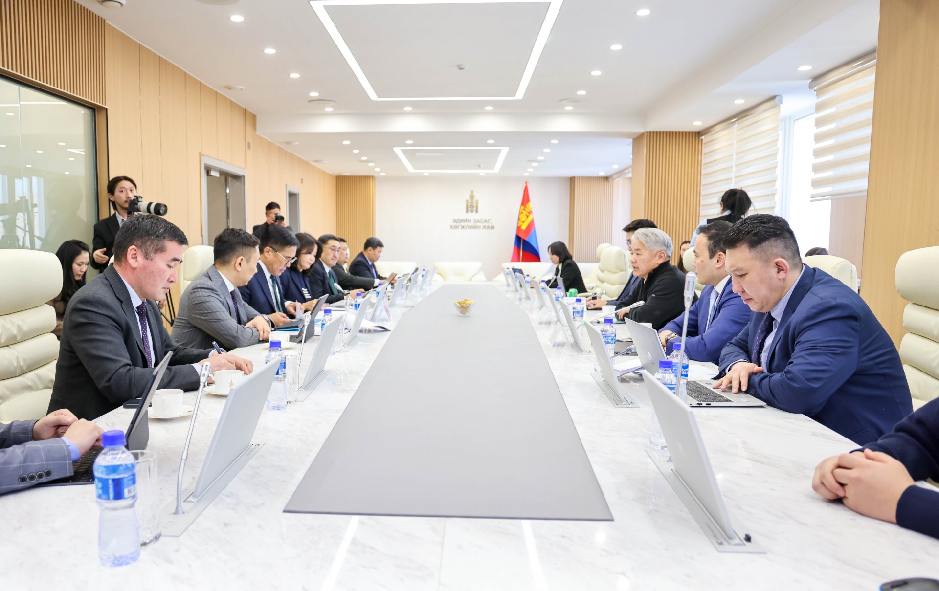 Байгаль орчны салбарын хөрөнгө оруулалтыг нэмэгдүүлэхийг хүсэв