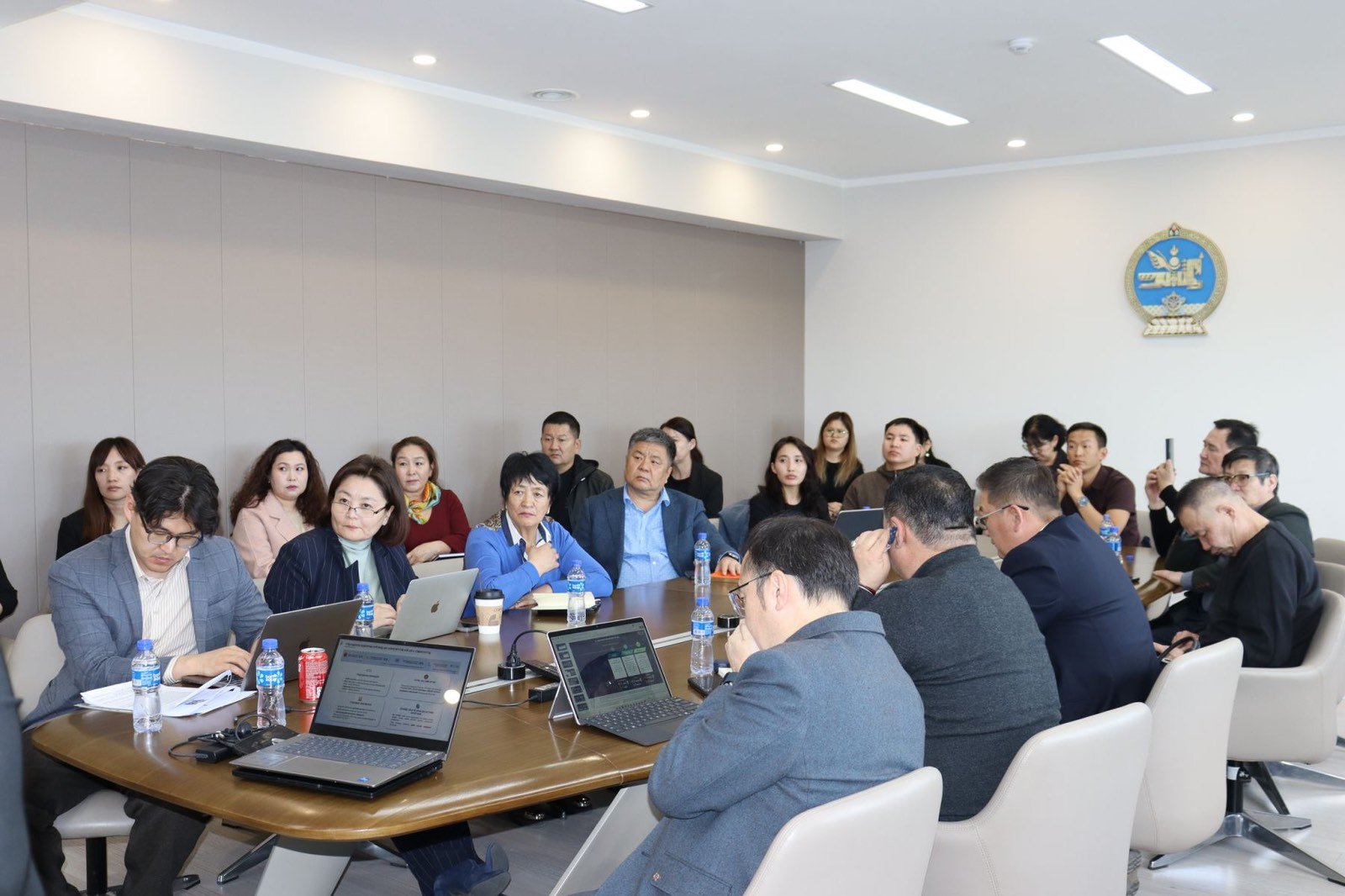 Арьс, ширэн бүтээгдэхүүн үйлдвэрлэгчдэд зориулсан мэдээлэл, хэлэлцүүлэг зохион байгууллаа