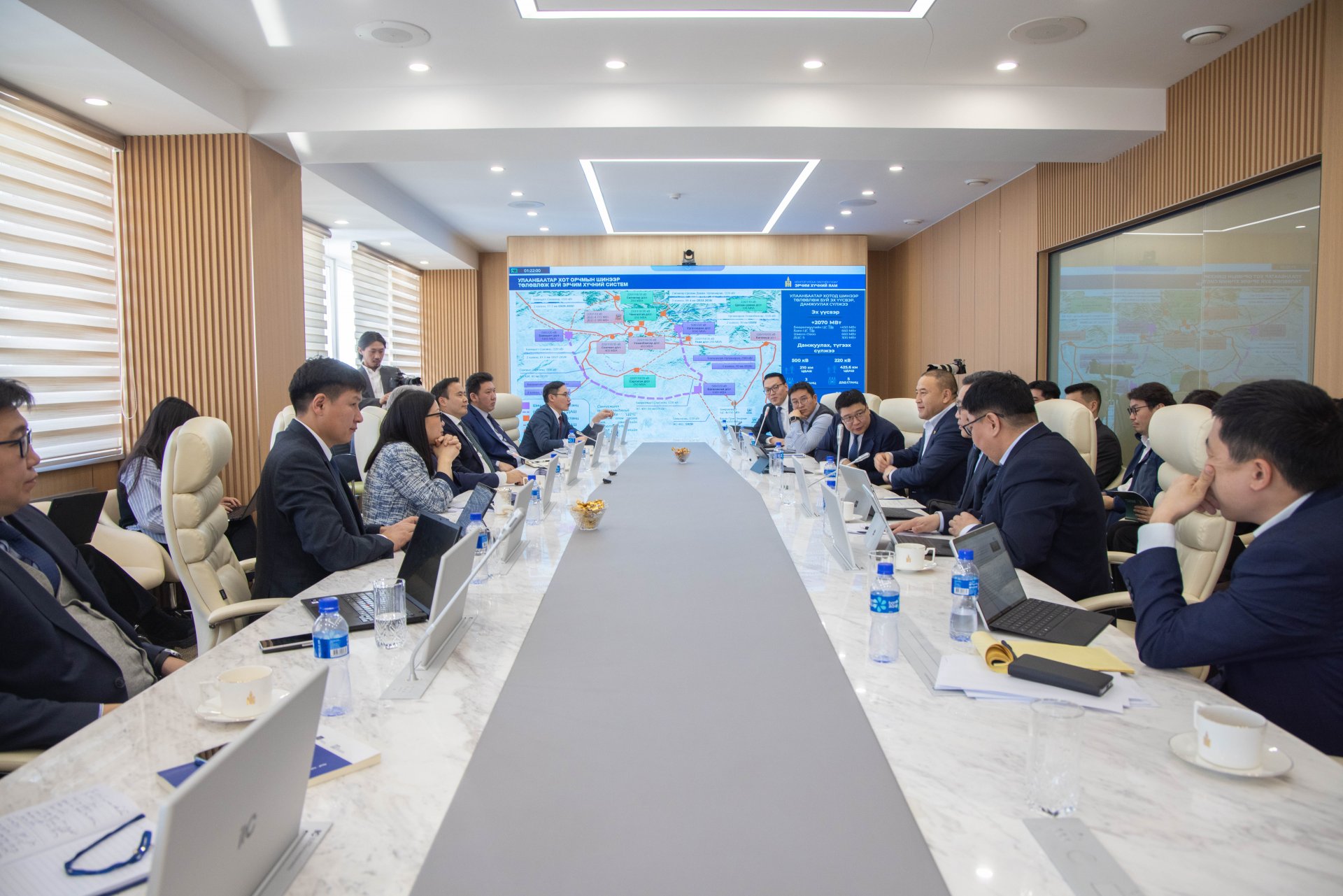 Эрчим хүчний томоохон эх үүсвэрийн төслүүдийг эрчимжүүлэхээр санал нэгдэв