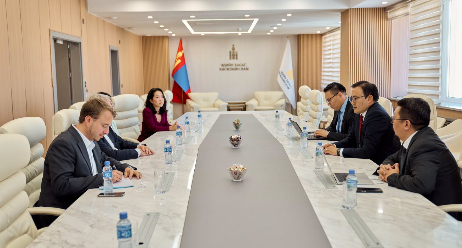 Герман Улсын “TUI Group” болон “Tui Hotels & Resorts” компанийн төлөөлөгчдийг хүлээн авч уулзлаа.