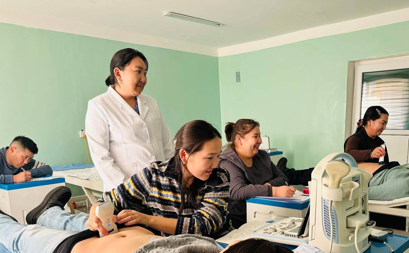 “Эрүүл Булган” хөтөлбөрийн хүрээнд анхан шатны тусламж, үйлчилгээний чанарыг дижитал шийдлээр сайжруулна