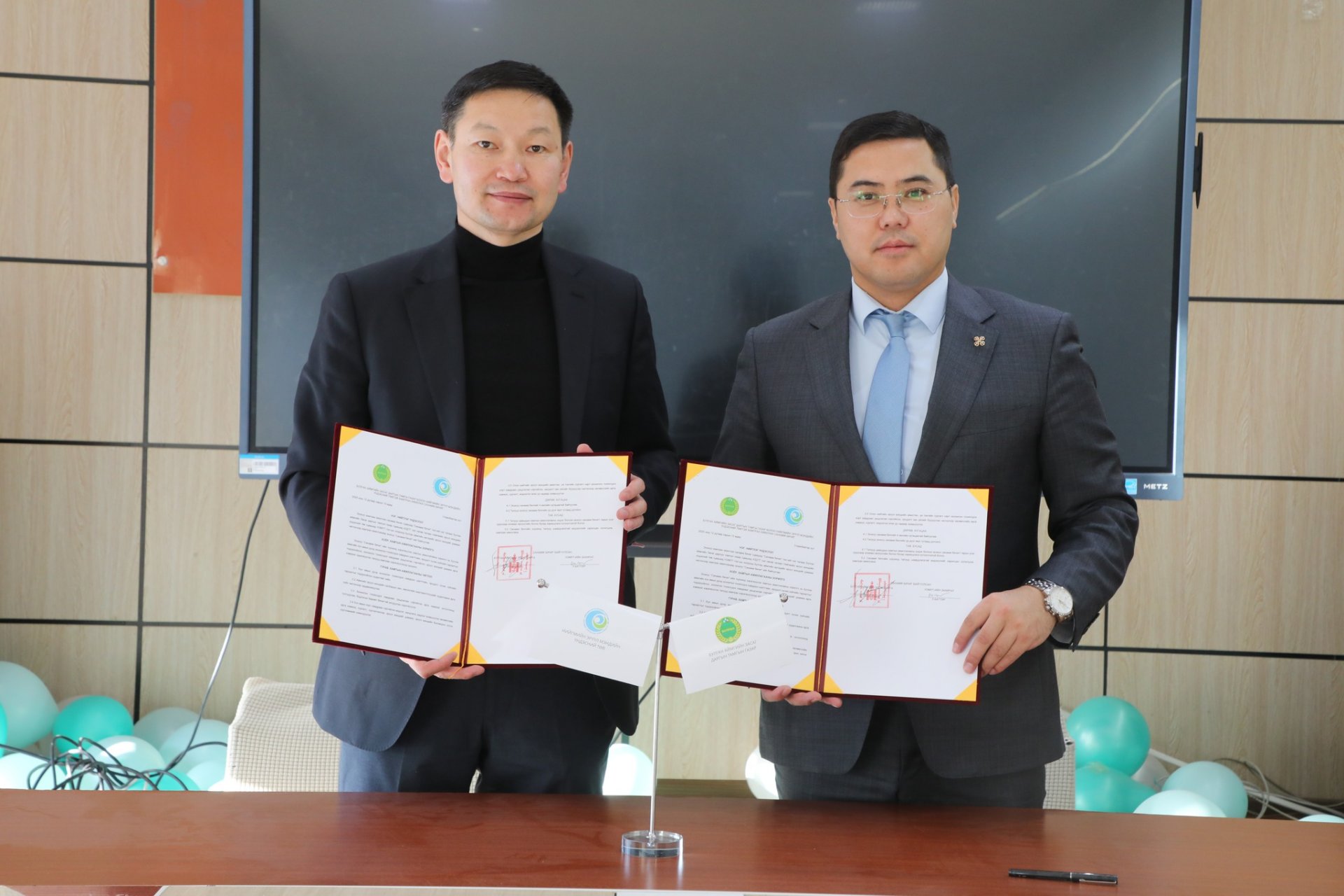 Хавдрын урьдчилан сэргийлэх үйл ажиллагааг эрчимжүүлэхээр хамтын ажиллагааны санамж бичиг байгууллаа.