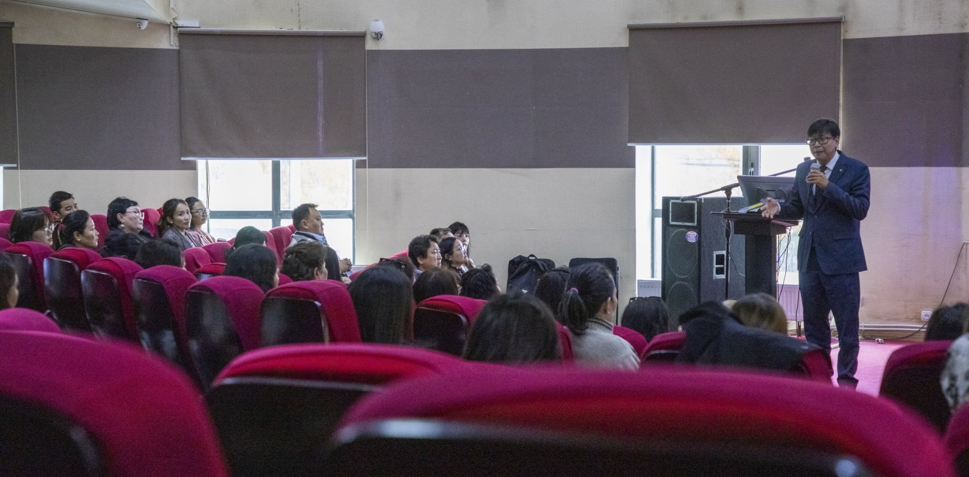 ᠬᠤᠪᠢ ᠶ᠋ᠢᠨ ᠴᠡᠴᠡᠷᠯᠢᢉ ᠦ᠋ᠳ ᠵᠠᠬ᠎ᠠ ᠵᠡᢉᠡᠯᠢ ᠶ᠋ᠢᠨ ᠵᠠᠷᠴᠢᠮ ᠢ᠋ᠶᠠᠷ ᠥᠷᠢᠰᠦᠯᠳᠦᢈᠦ ᠳ᠋ᠦ ᠲᠥᠷᠦ ᠰᠠᠭᠠᠳ ᠤᠴᠠᠷᠠᠭᠤᠯᠬᠤ ᠦᢉᠡᠢ