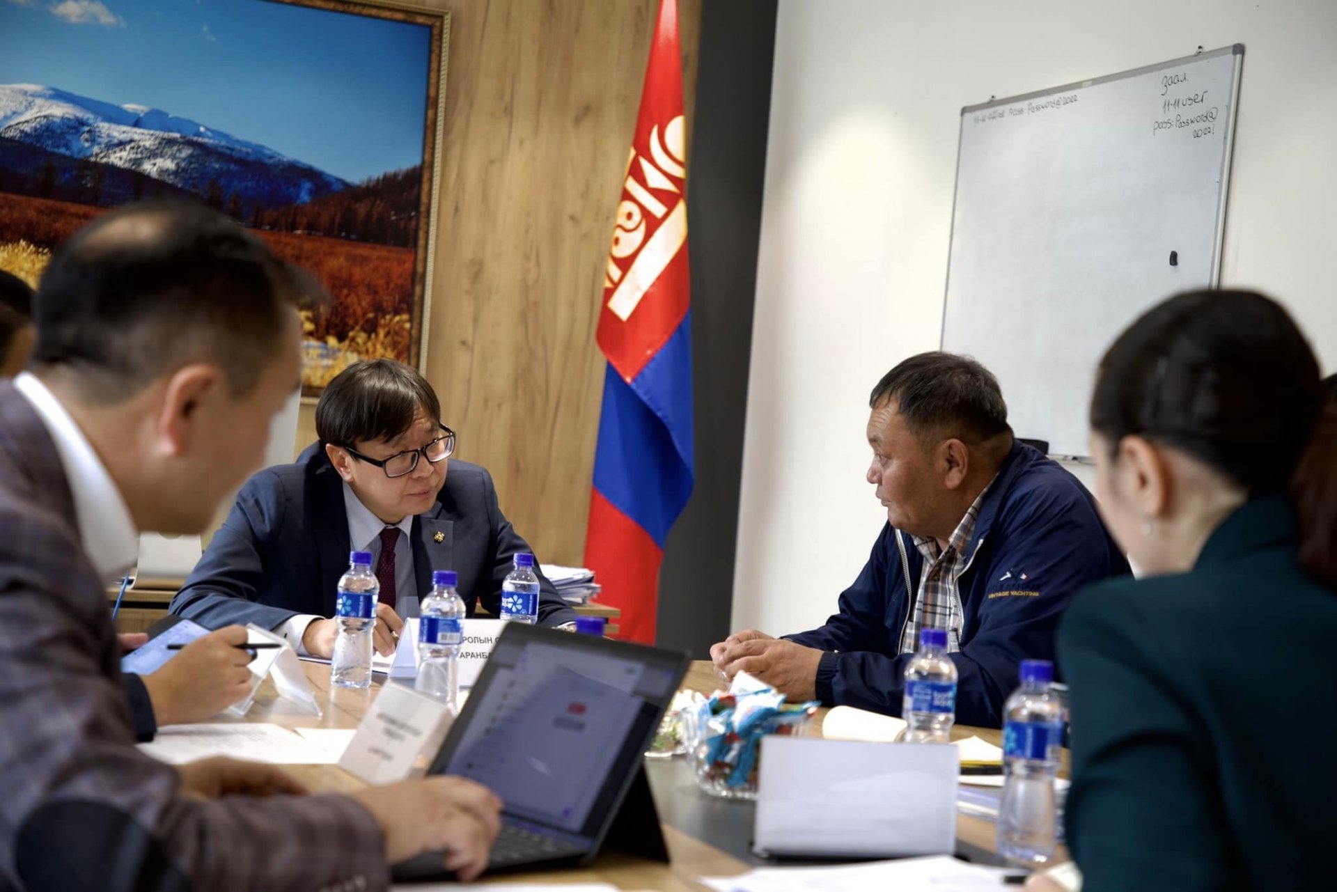 ᠪᠣᠯᠪᠠᠰᠤᠷᠠᠯ ᠤ᠋ᠨ ᠰᠠᠶᠢᠳ ᠫᠦ᠊᠂ ᠨᠠᠷᠠᠨᠪᠠᠶᠠᠷ ᠵᠠᠰᠠᠭ ᠤ᠋ᠨ ᠭᠠᠵᠠᠷ ᠤ᠋ᠨ ᠑᠑᠆᠑᠑ ᠲᠥᠪ ᠲᠦ ᠠᠵᠢᠯᠯᠠᠵᠤ᠂ ᠢᠷᢉᠡᠳ ᠲᠡᠢ ᠠᠭᠤᠯᠵᠠᠪᠠ᠃