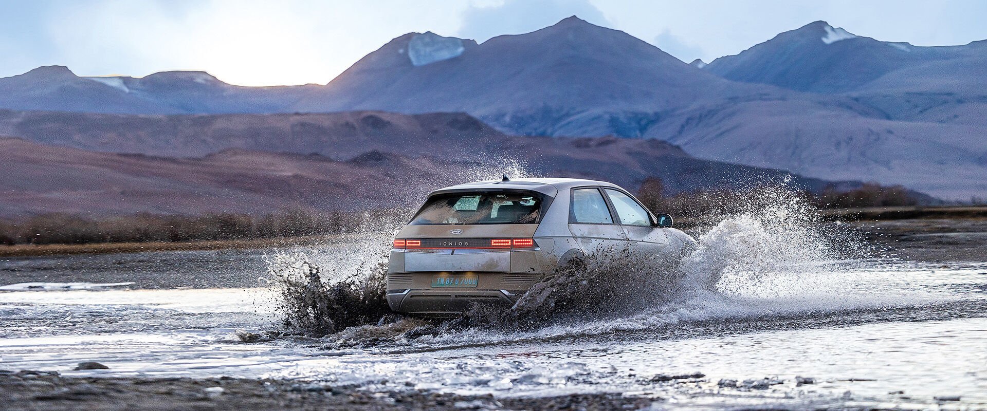 Hyundai IONIQ 5 takes part in GUINNESS WORLD RECORDS™ Title for the Greatest Altitude Change by an Electric Car