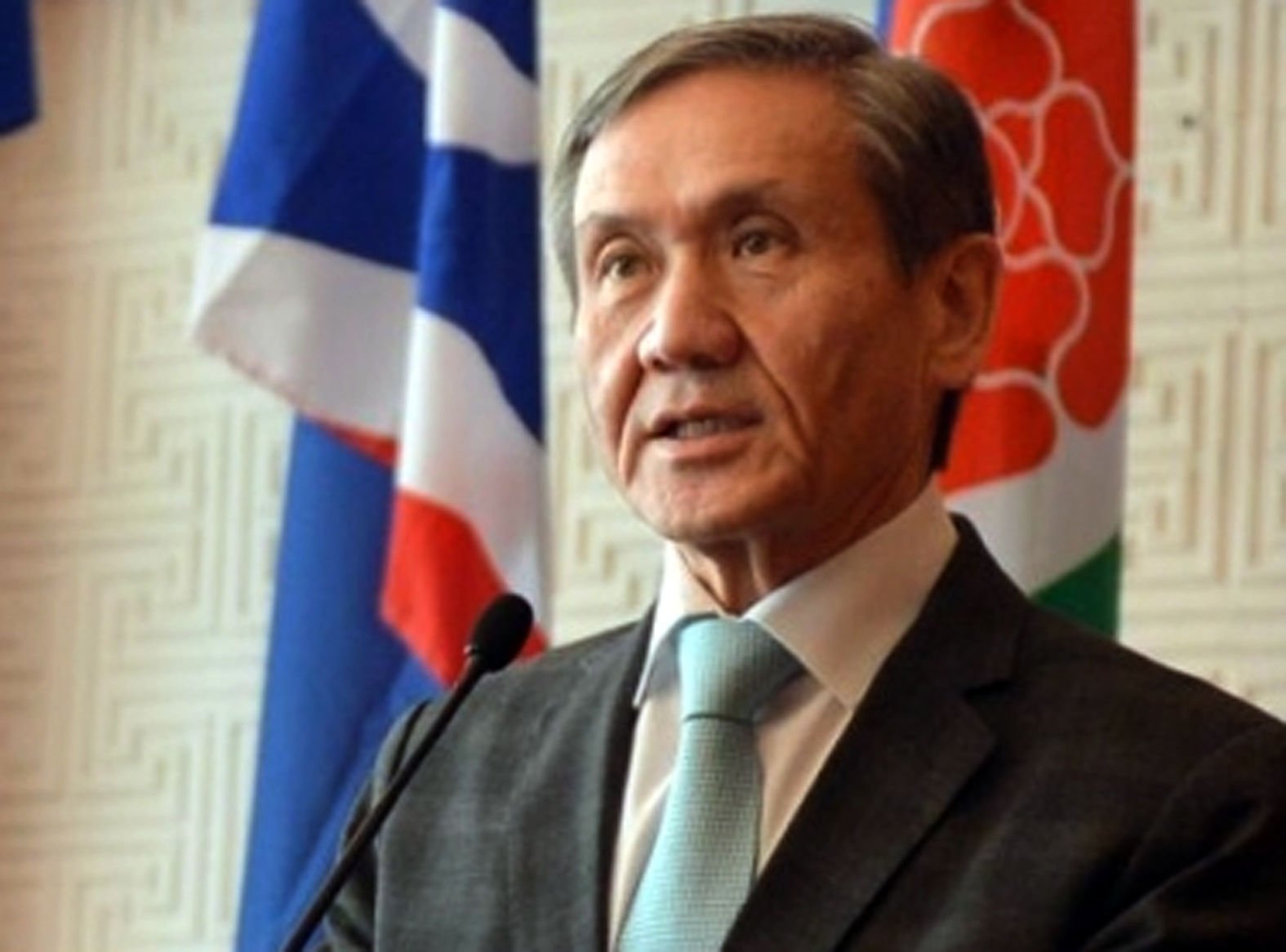 ОЮУТОЛГОЙН алтыг түмэнд тараахаа амласан Н.ЭНХБАЯР уг ордын хайгуулын лицензийг ашиглалтаар сольж өгсөнөө мартав уу 