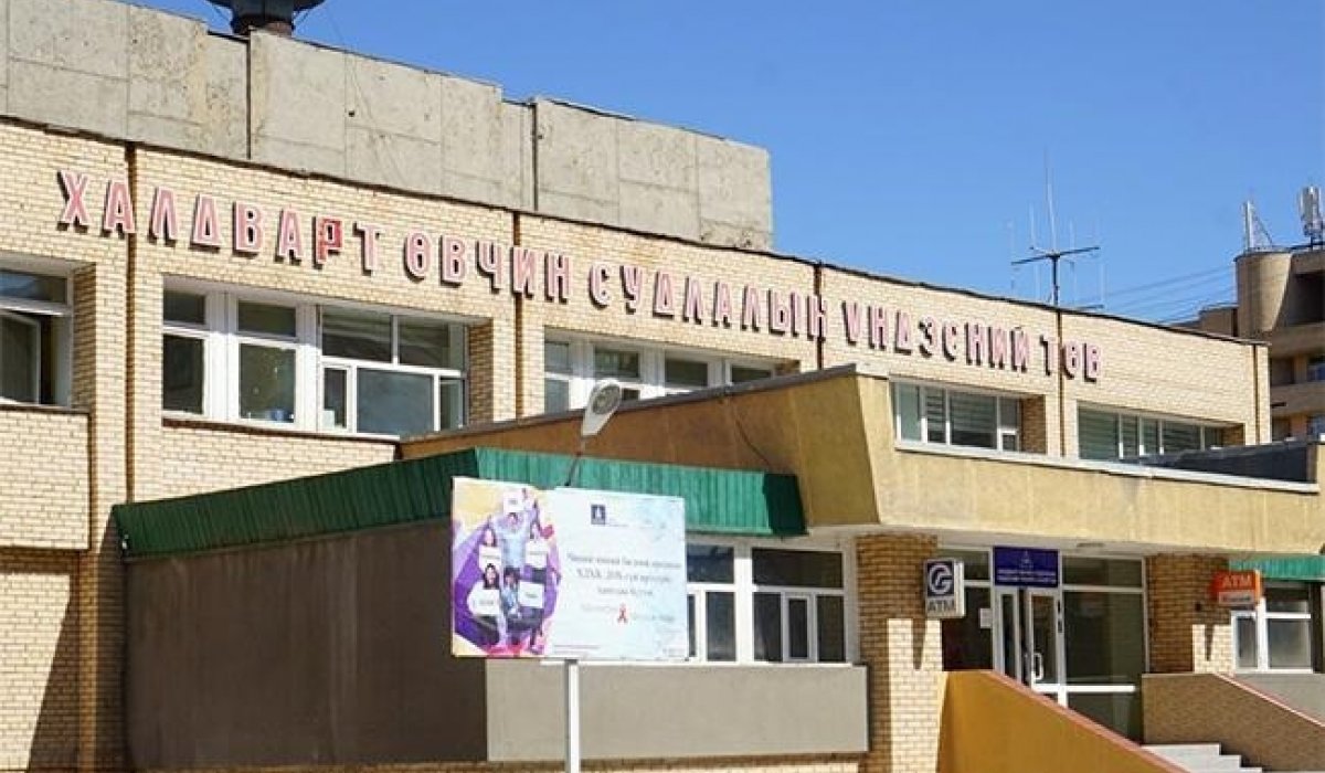 ХӨСҮТ-д хоёр, Замын-Үүдэд нэг иргэнийг тусгаарлажээ