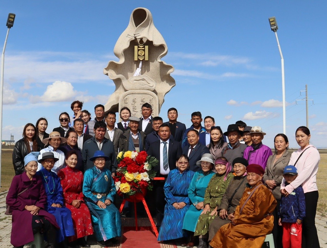 УЛС ТӨРИЙН ХИЛС ХЭРЭГТ ХЭЛМЭГДЭГСДИЙН ДУРСГАЛЫГ ХҮНДЭТГЭХ ӨДӨР