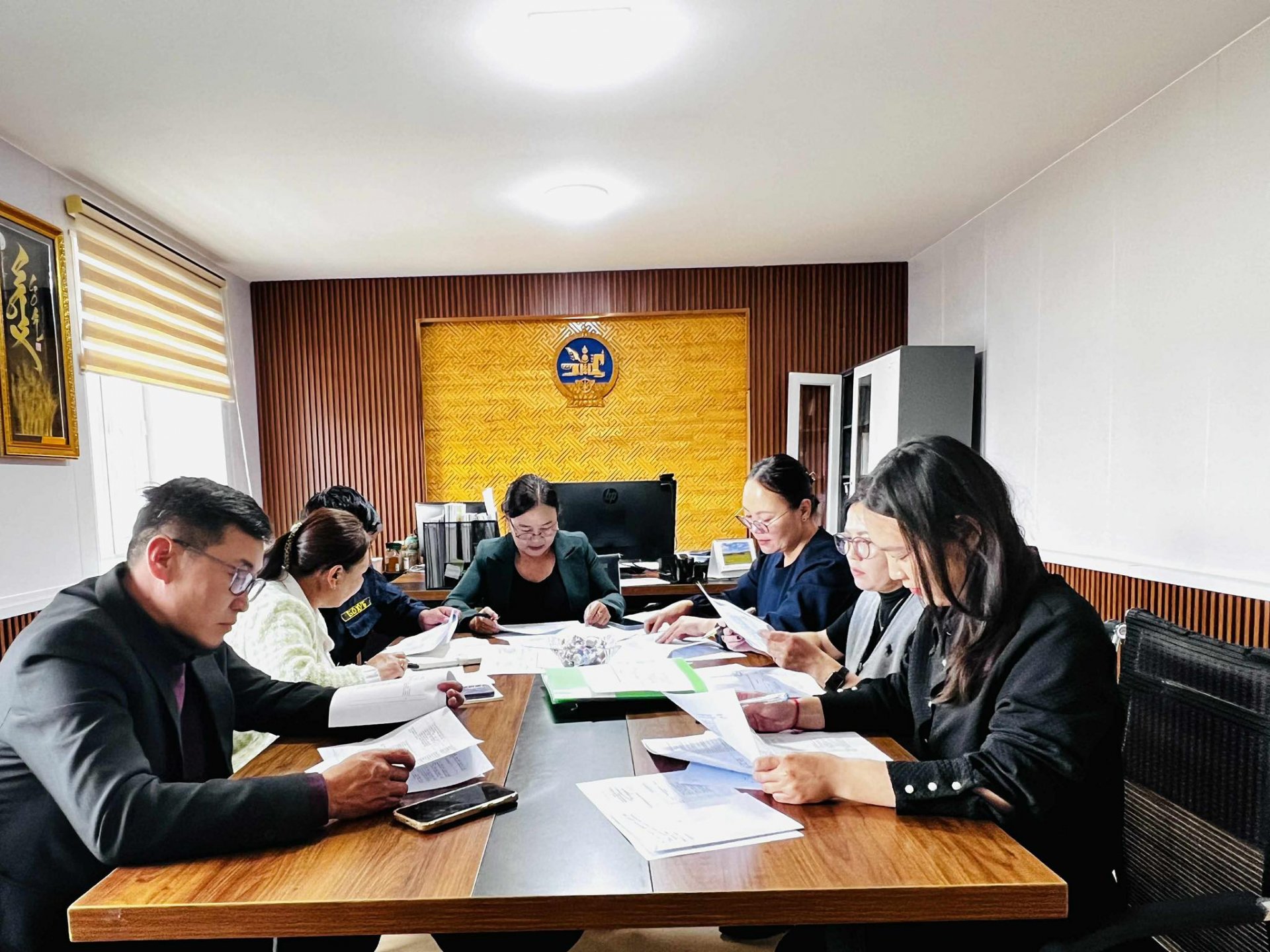 АРХИВ, АЛБАН ХЭРЭГ ХӨТЛӨЛТИЙН УЛСЫН ҮЗЛЭГТ БЭЛТГЭХ АЖЛЫН ХЭСЭГ ХУРАЛДЛАА.