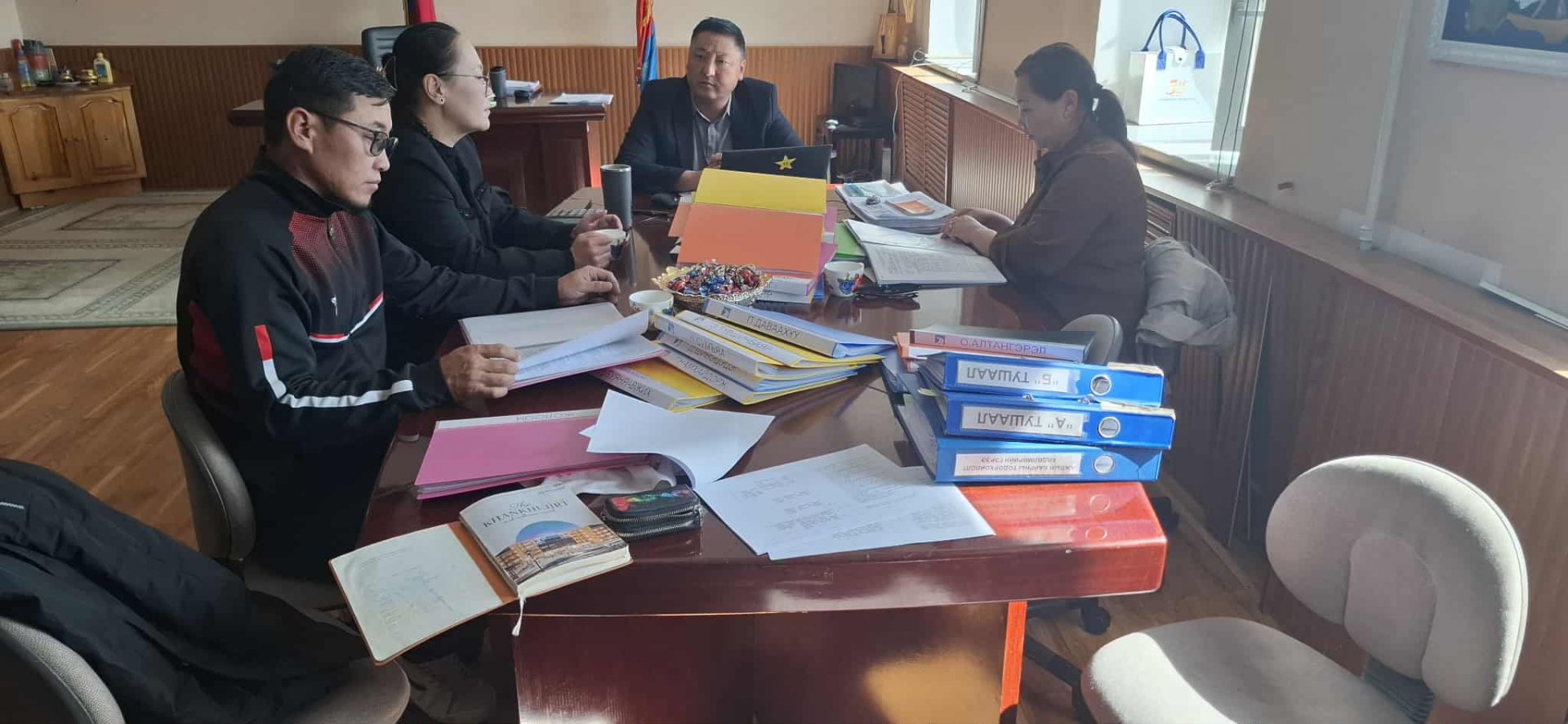 ТӨРИЙН БАЙГУУЛЛАГЫН АРХИВ, АЛБАН ХЭРЭГ ХӨТЛӨЛТИЙН 2025 ОНЫ УЛСЫН ҮЗЛЭГИЙН ХҮРЭЭНД УРЬДЧИЛСАН ҮЗЛЭГИЙГ ЗОХИОН БАЙГУУЛЖ БАЙНА.