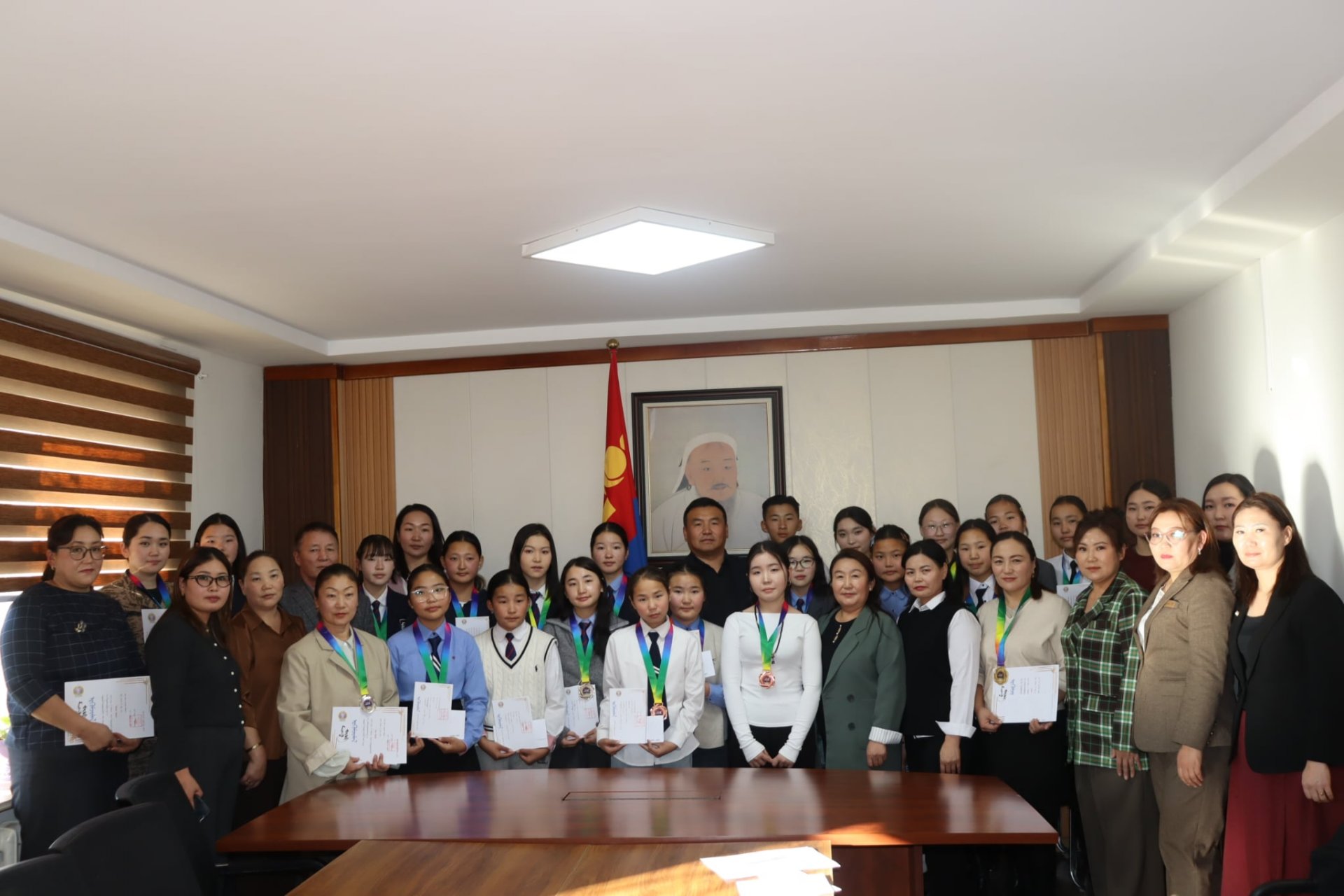 МОНГОЛ БИЧГИЙН ОЛИМПИАД АМЖИЛТТАЙ ЗОХИОН БАЙГУУЛАГДЛАА.