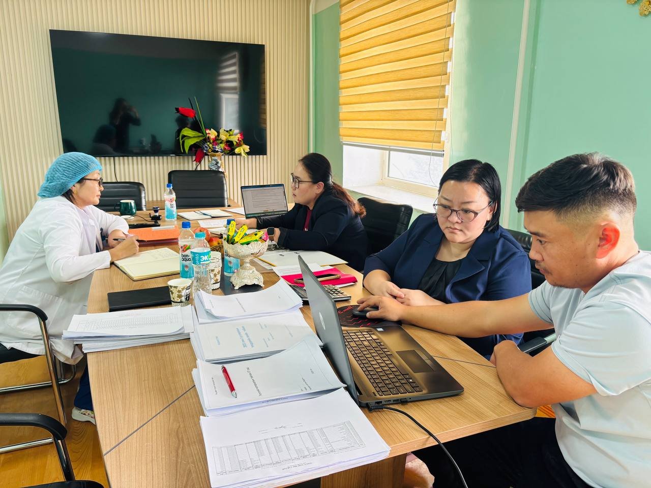 Баруунбүрэн сум, Рашаант тосгоны эрүүл мэндийн төвүүдэд санхүүгийн дэмжлэгт хяналт, үнэлгээ хийж, зөвлөмж хүргүүлэн ажиллаа.2025.11.13-14