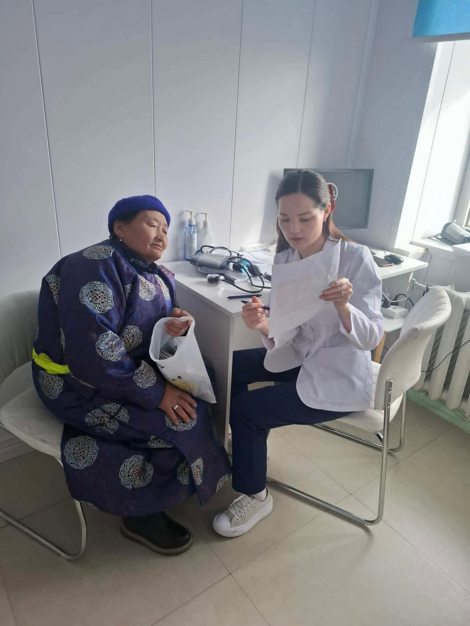 Жавхлант сумын Эрүүл мэндийн төвөөс  “Нээлттэй өдөрлөг” 1 сарын аяны арга хэмжээг санаачлан зохион байгууллаа.