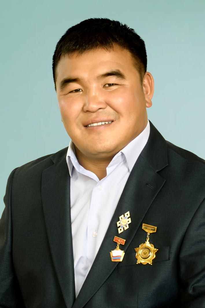 Д. Энхбаатар
