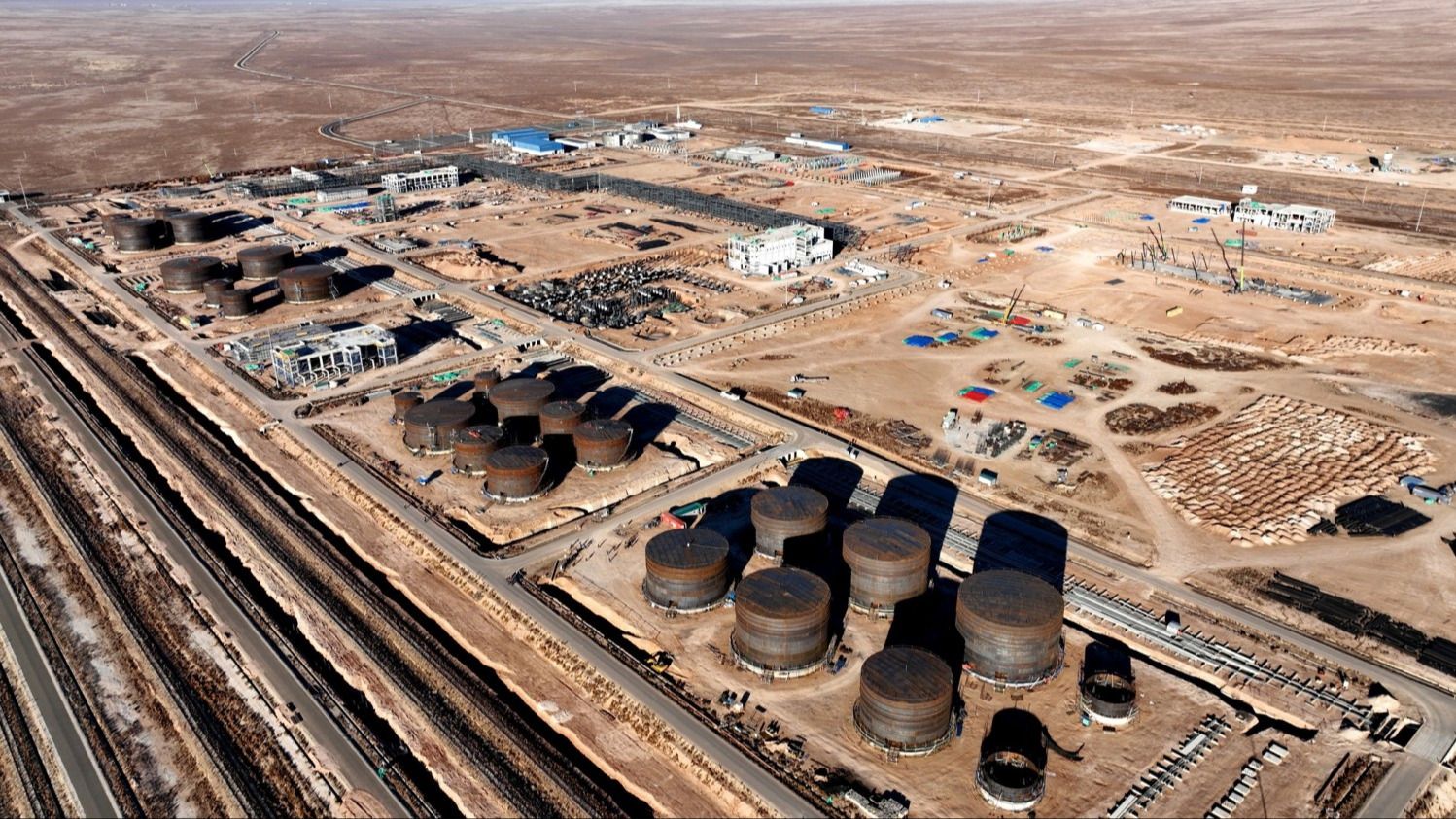Мега төслийг мэдэх эрх: Газрын тосны үйлдвэр