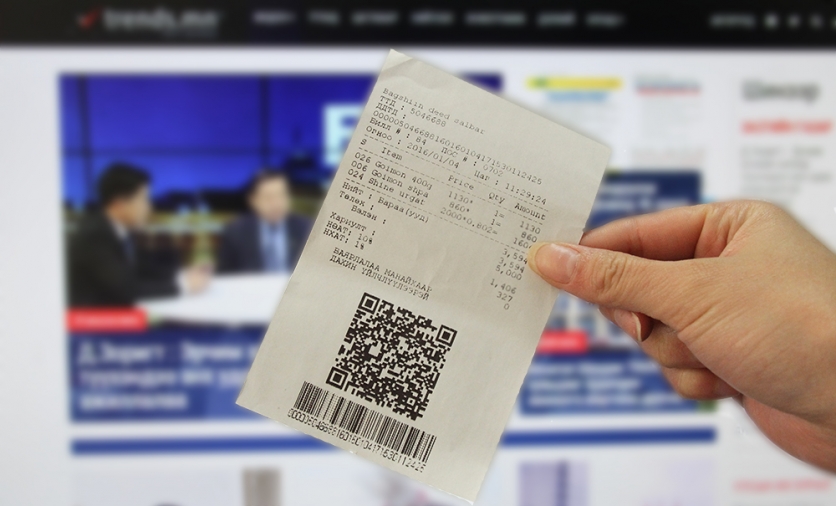 500 саяын азтан шагналаа авлаа