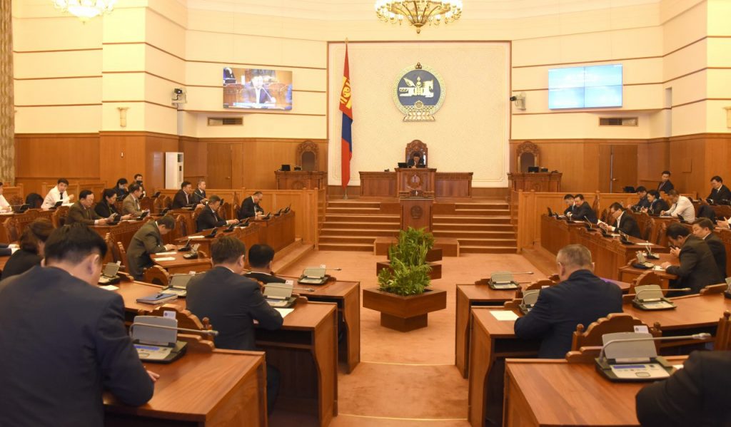 УИХ-ын даргыг олонхийн саналаар чөлөөлөх хуулийн төслийг баталлаа 