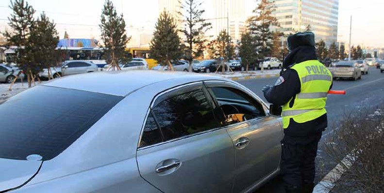 1, 6-гаар төгссөн дугаартай машины жолооч нар энэ сардаа багтан татвараа төлөөрэй