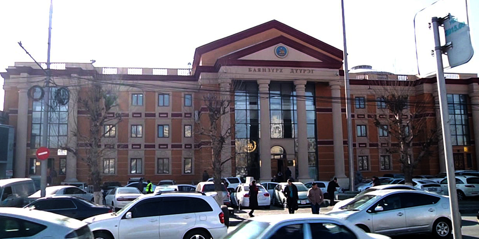 Хотын дарга хуулийн хэрэгжилтийг хангуулахаар Баянзүрх дүүргийн иргэдийн Төлөөлөгчдийн Хуралд албан бичиг хүргүүллээ