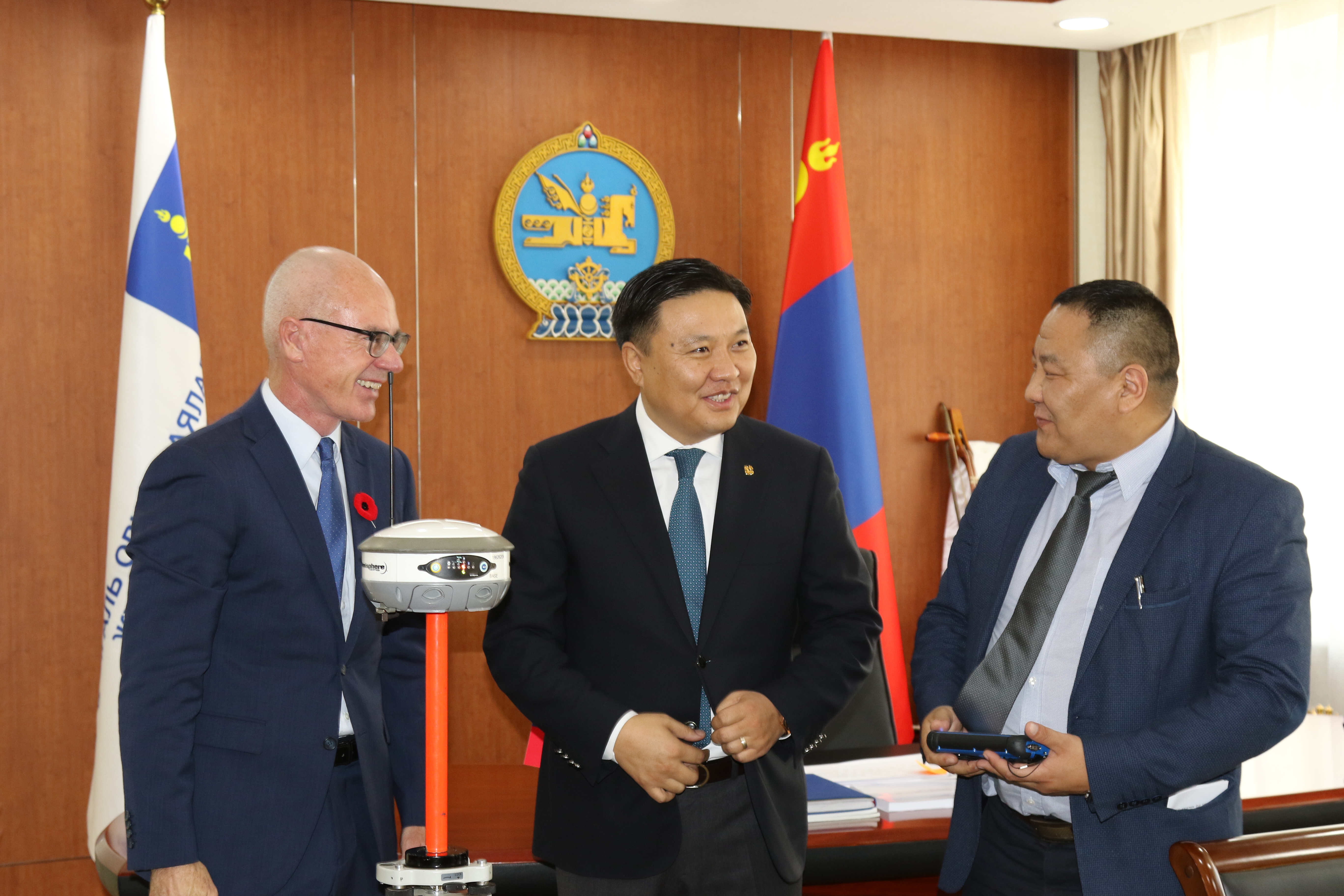 КАНАД УЛСЫН ЗАСГИЙН ГАЗРААС УУЛ УУРХАЙН ХЯНАЛТЫГ САЙЖРУУЛАХ ТОНОГ ТӨХӨӨРӨМЖИЙН ДЭМЖЛЭГ ҮЗҮҮЛЭВ