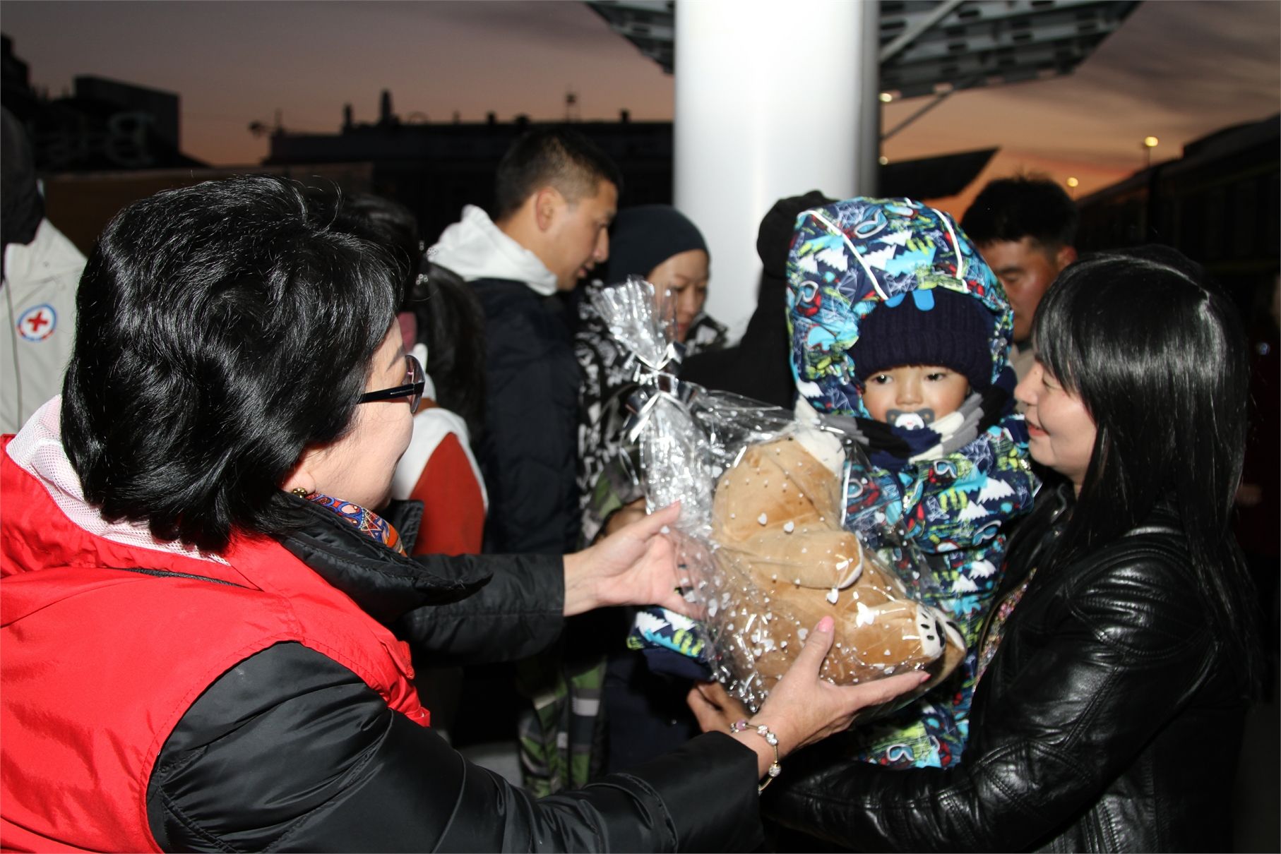  Зүрхний гажигтай 41 хүүхэд эмчлүүлэхээр Бээжин хотыг зорилоо