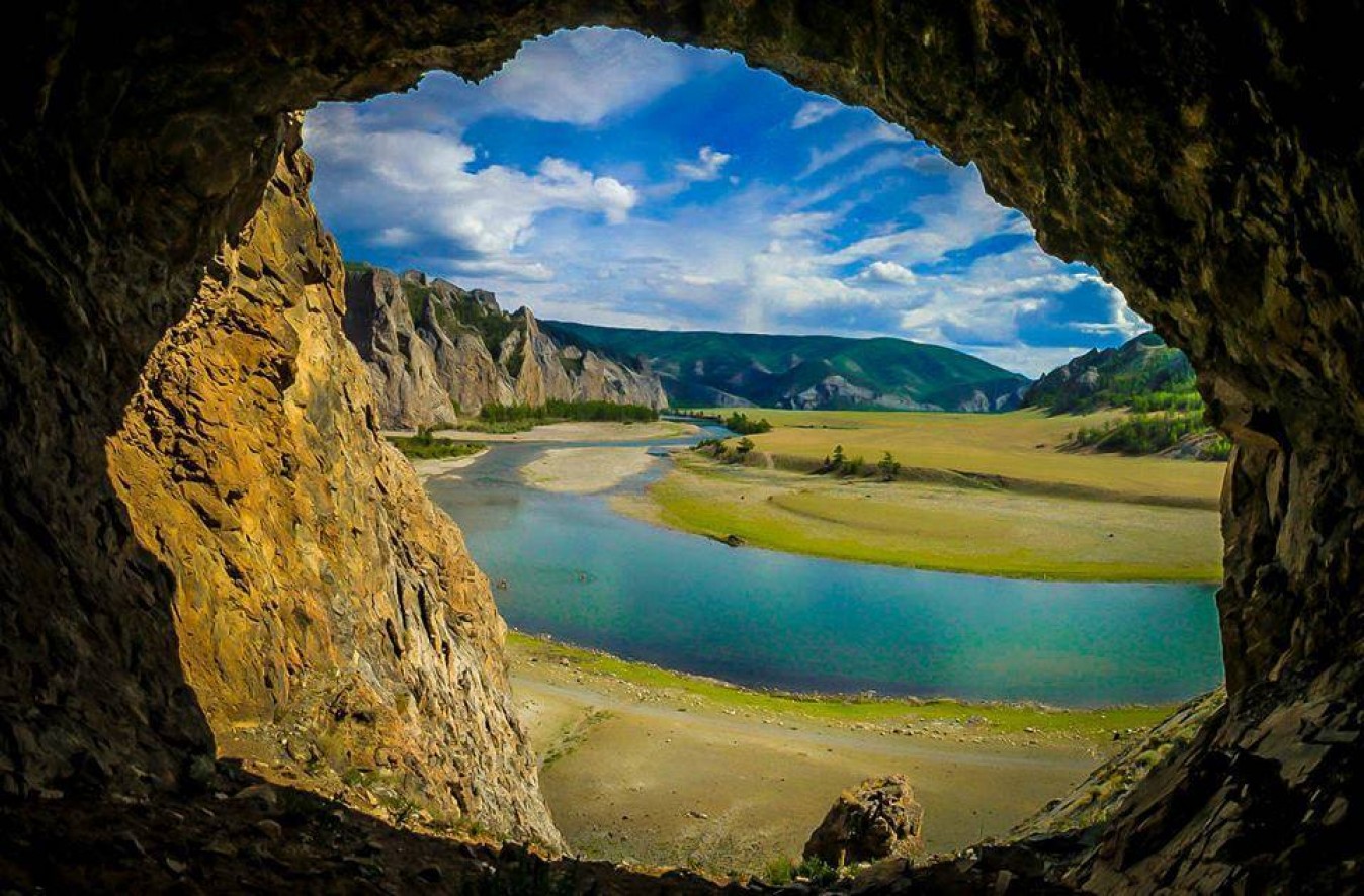 2017 онд  аялал жуулчлалын салбар 400 сая.ам долларын ашигтай ажиллажээ