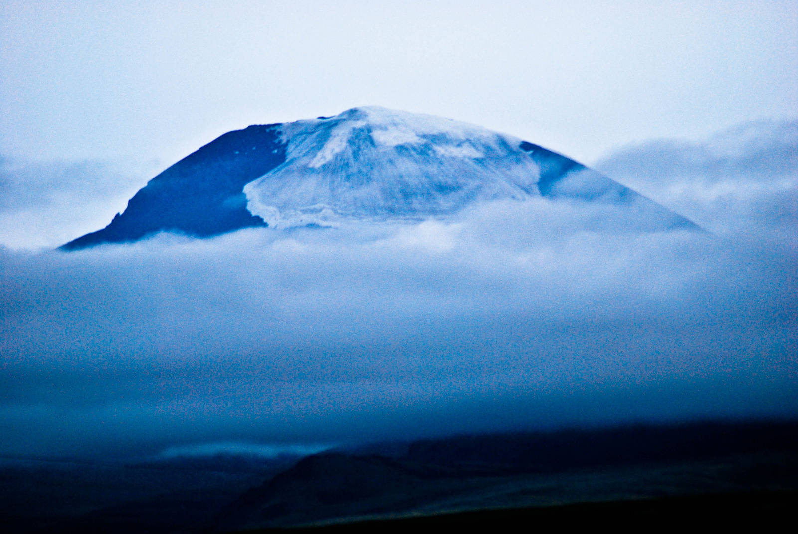 Дахин нэг цогцсыг олжээ