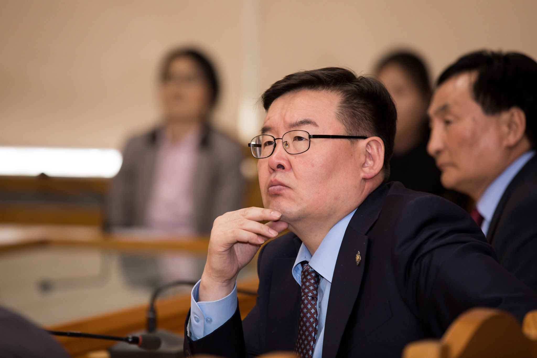 Төрийн албан хаагчдын ажлын байрны шинжилгээ хийх үүрэг бүхий Ажлын хэсгийн анхны хурал боллоо