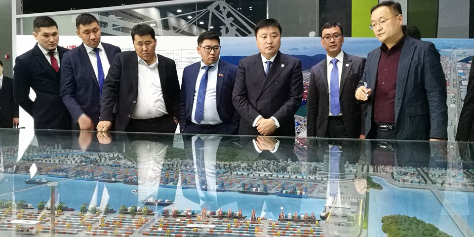 Улаанбаатар хот руу шууд нислэг хийдэг “Air Busan” компанид хотын дарга С.Батболд зочиллоо