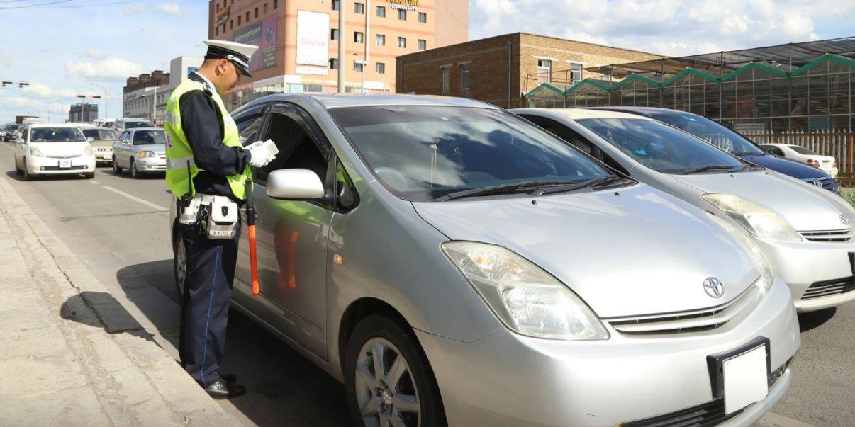 Тээврийн хэрэгслийн татвараа төлөөгүй бол энэ сарын 20-ноос замын хөдөлгөөнд оролцуулахгүй