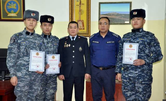 Сонсогчид хохирол ихтэй халаасны хулгайн гэмт хэргийг илрүүлжээ