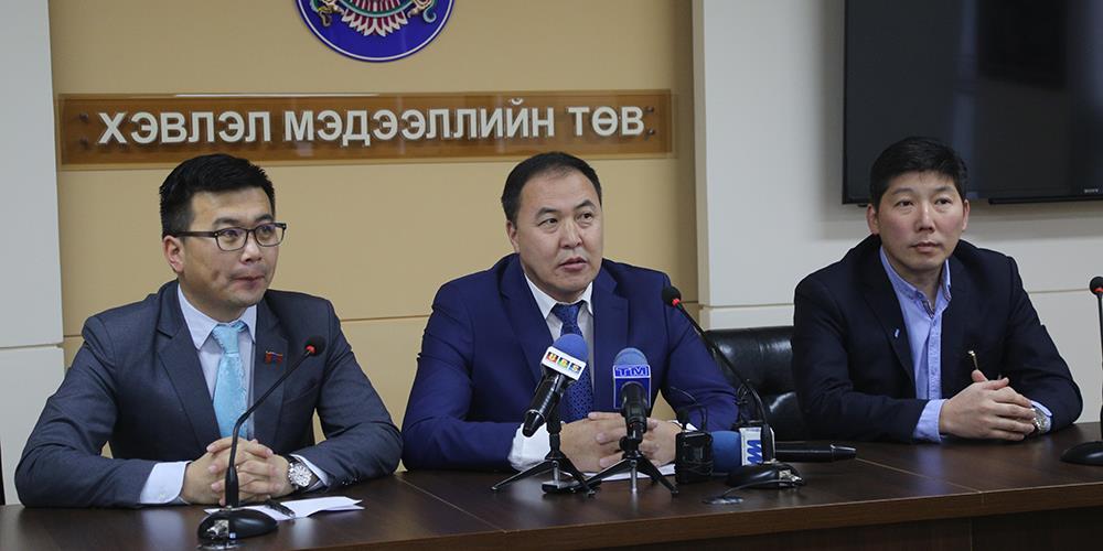 Налайх дүүргийн удирдлагууд “Нээлттэй нийслэл” мэдээллийн цагт оролцлоо