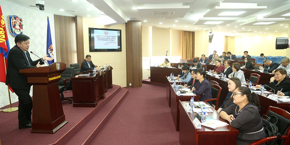 Алслагдсан дүүргүүдийн хороодын Засаг дарга нартай уулзалт хийлээ