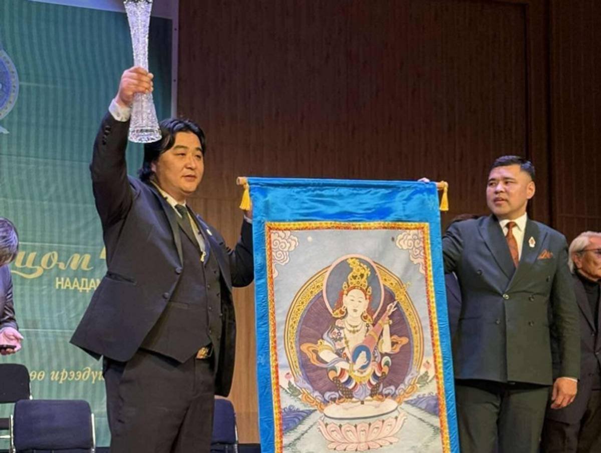 “Болор цом”-ын эзнээр Н.Минжинсайхан тодорлоо