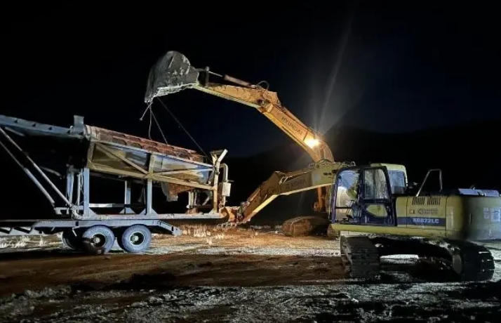 Хууль бусаар ашигт малтмал олборлосон этгээдүүдийг шалгаж байна