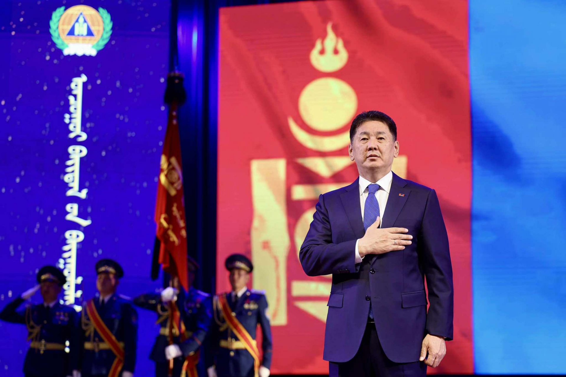 Онцгой байдлын албыг орчин үеийн мэргэжлийн байгууллага болгон хөгжүүлэхийг бүх талаар дэмжинэ