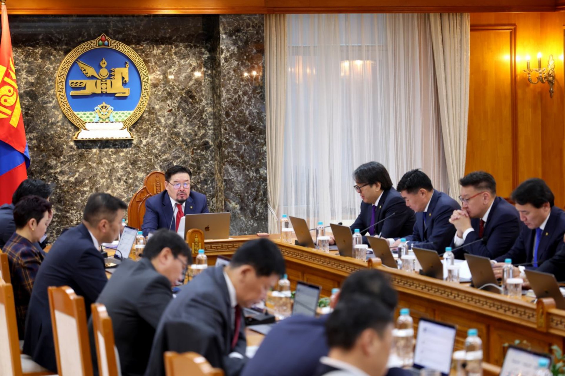 Албаны нууцыг хүчингүй болгож, төрийн 59 байгууллагын 882 мэдээллийг ил болгоно