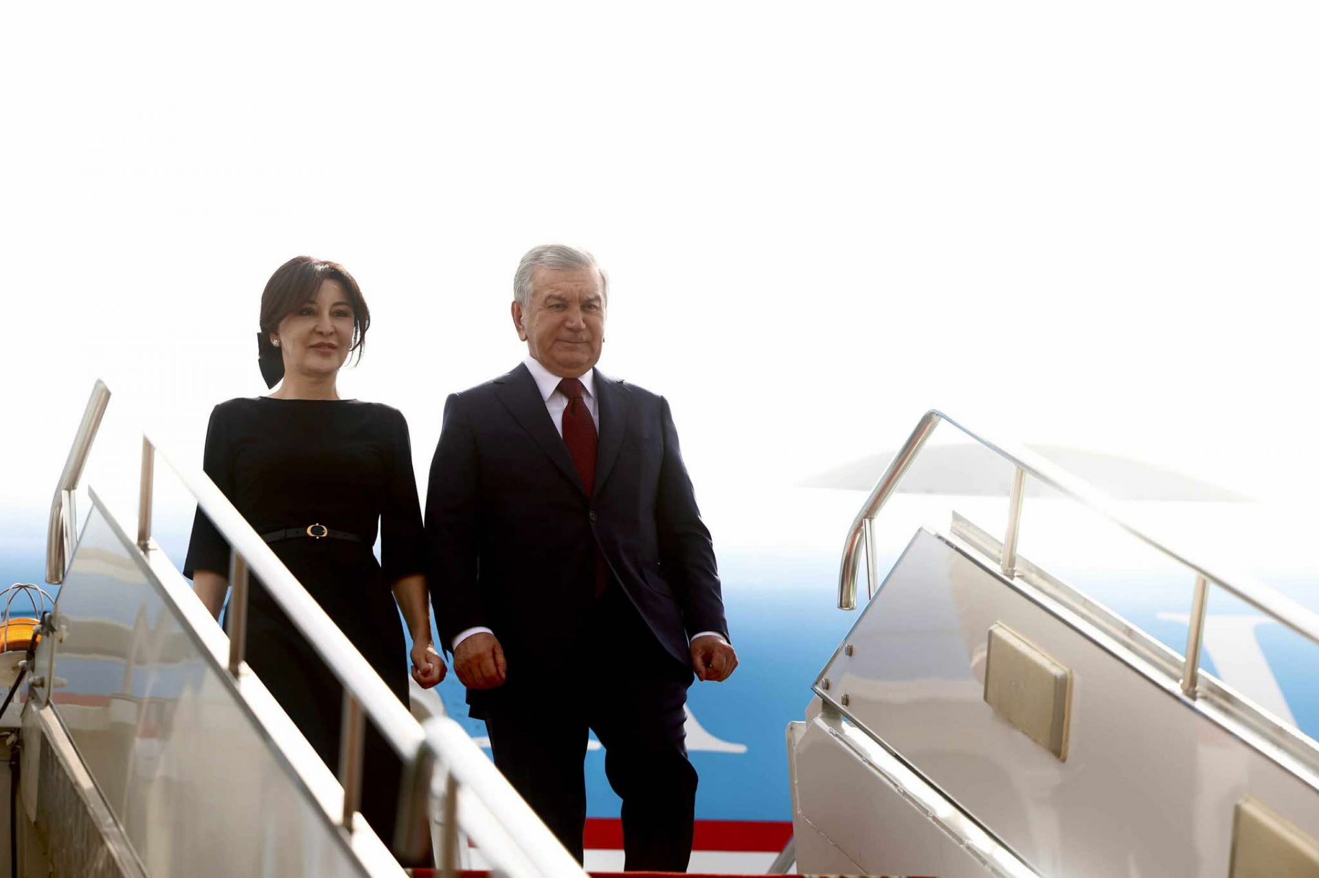 Бүгд Найрамдах Узбекистан Улсын Ерөнхийлөгч Шавкат Мирзиёев төрийн айлчлал хийхээр хүрэлцэн ирлээ