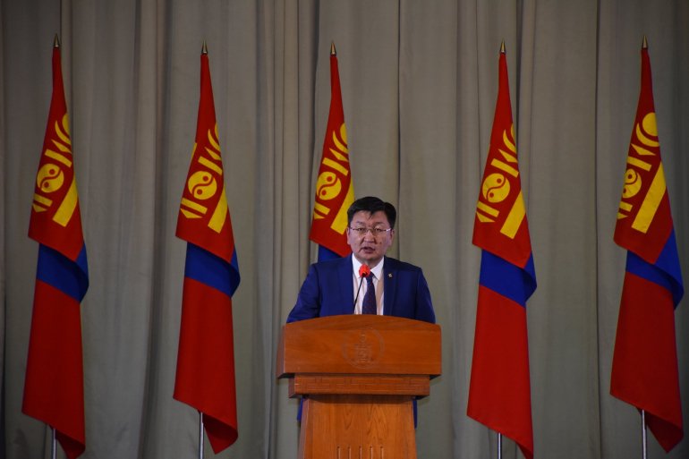 “ЦАР ТАХЛЫГ ХЭРХЭН ХОХИРОЛ БАГАТАЙ ДАВАН ТУУЛАХ ВЭ”?