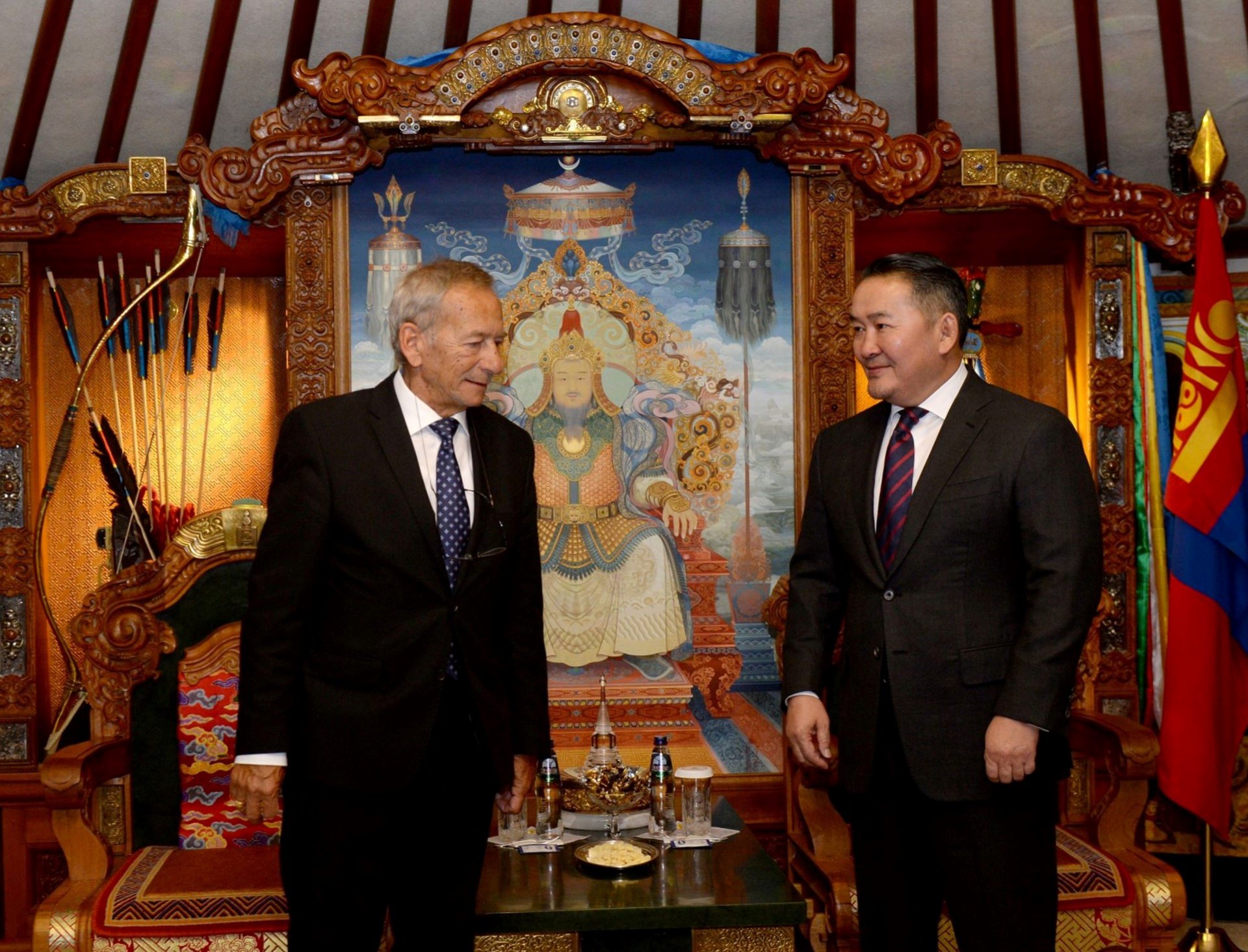 Бүгд Найрамдах Чех улсын Парламентын Сенатын танхимын Ерөнхийлөгч Ярослав Кубера Монгол Улсын Ерөнхийлөгч Х.Баттулгад бараалхлаа