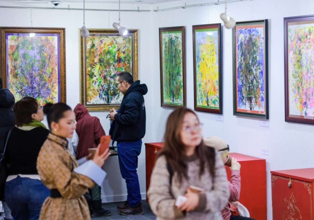 Буддын шүтээн, модон эдлэл, зүмбэр урлалын үзэсгэлэн нээлээ