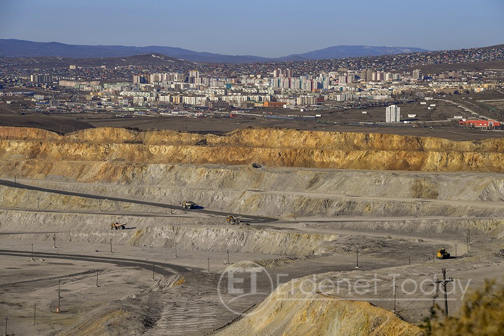 Уурхайчид улс, орон нутгийн төсөвт 230 тэрбум төгрөг төвлөрүүлэв