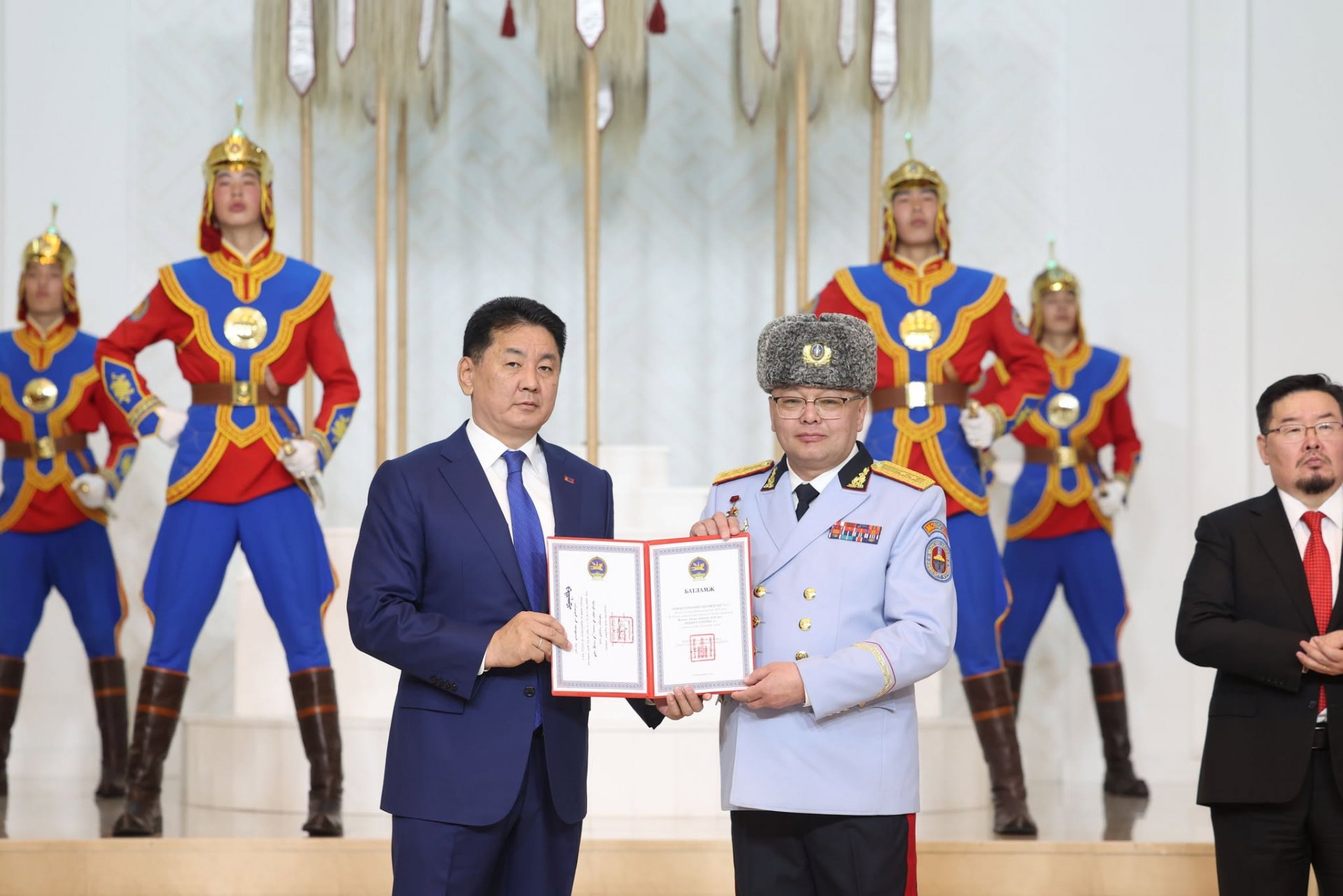 Монгол Улсын Ерөнхийлөгч У.Хүрэлсүх цэргийн дээд цол хүртээв
