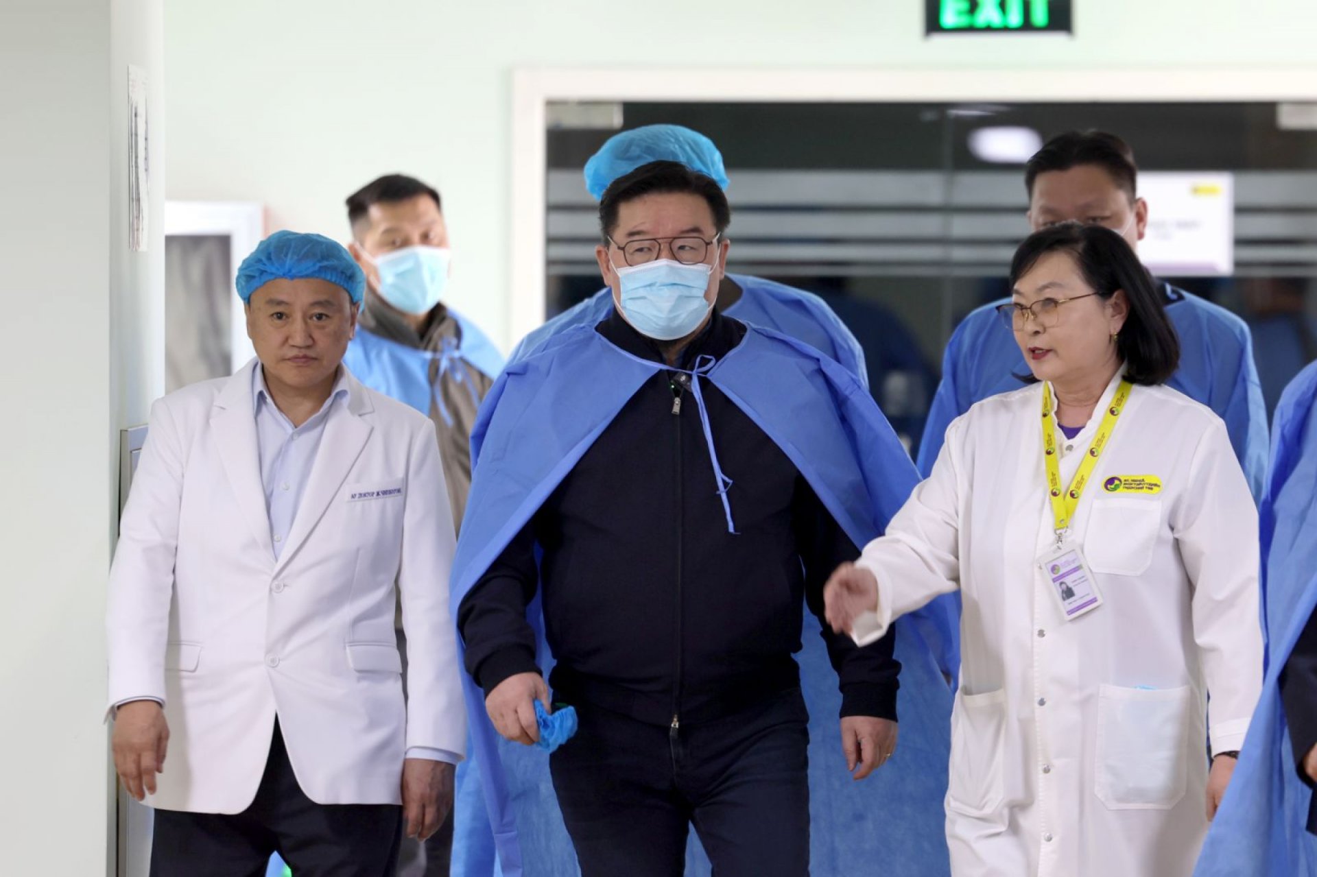 Ерөнхий сайд ачаалал багатай эмнэлгүүдээс эмч нарыг дайчлан ажиллуулахыг үүрэг болголоо