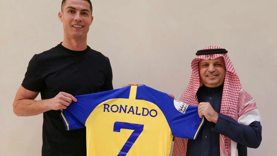 Роналдо 2025 он хүртэл Саудын Арабын клубт тоглоно