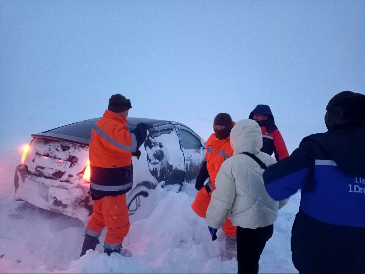 ОБЕГ: Төөрсөн 15 иргэнийг эсэн мэнд олжээ