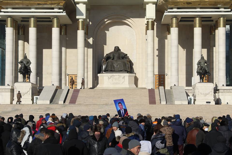 У.Хүрэлсүхийн тэмцэл хүчээ авлаа